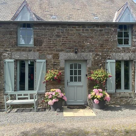 La Petite Maison - No 4 La Relierie Gavray-sur-Sienne Exterior foto